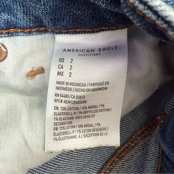 Women’s American Eagle Stretch Distressed Mom Short Jean Shorts Size 2 - Picture 14 of 16